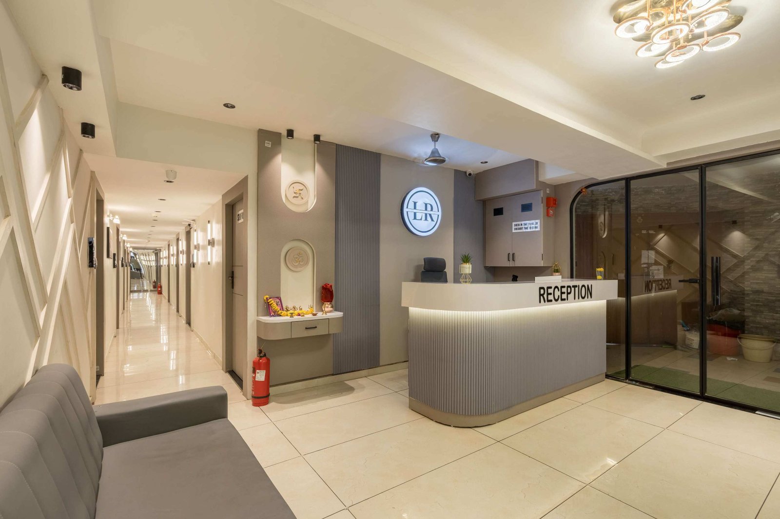 Hotel Lavish Regency reception